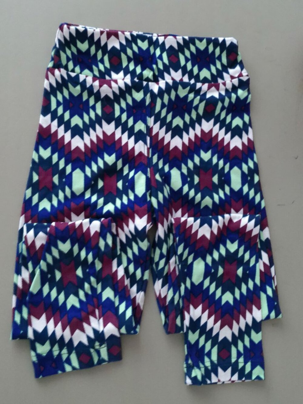 LULAROE Kid's Leggings Pull-On Style Stretch Multi-Color Design NWOT Size 2 to 7